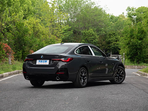 2026�� 425i Gran Coupe M�˶���װ