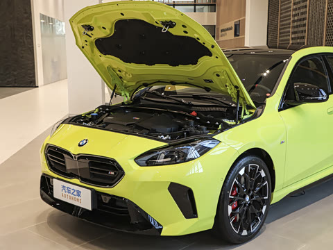 2026�� M235L