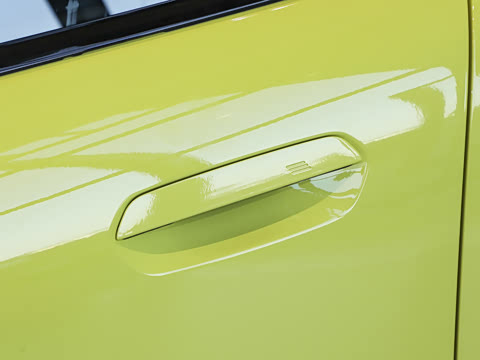 2026�� M235L
