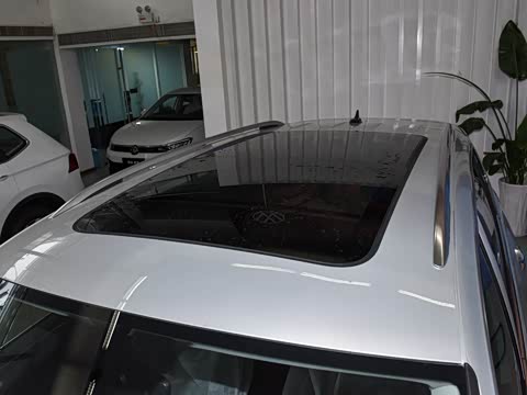 2026�� ���ڿ� 330TSI �Զ�����R-Line��ҫ��