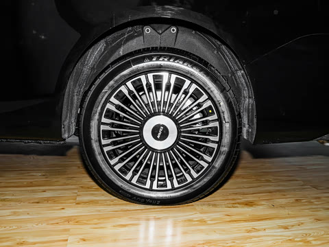 2026�� ���̰� 230�콢�� 7��