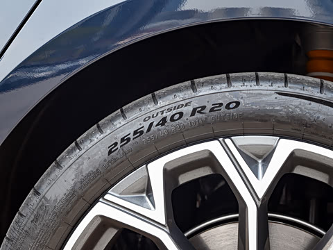 2026�� 2.0T quattro ������	