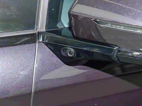 2026 DM-i 1.5T 218KM Խ