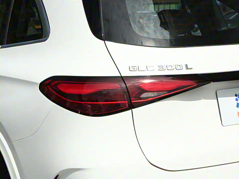 2025�� �Ŀ� GLC 300 L 4MATIC ������ 5��