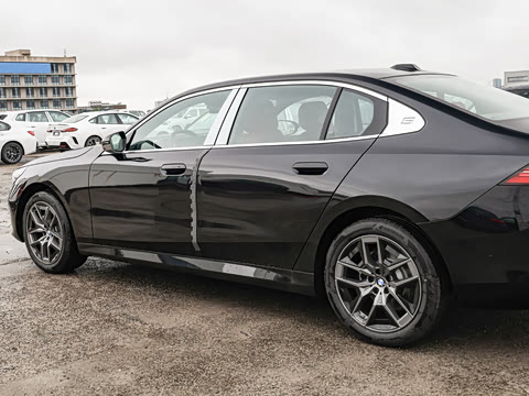 2026�� 530Li ������ ������װ