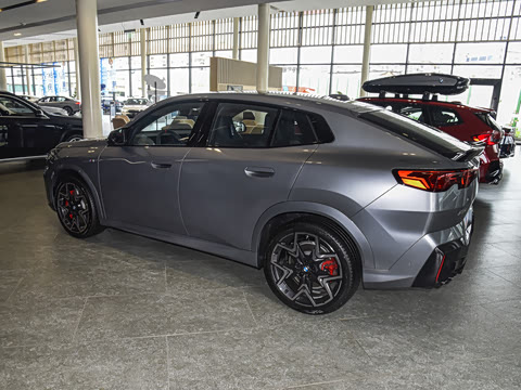2026�� M35i