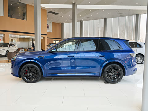 2025�� ���� Ultra�� 53.4kWh 6���� (896�߼����״