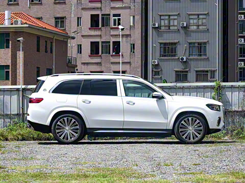 2025�� GLS 480 4MATIC