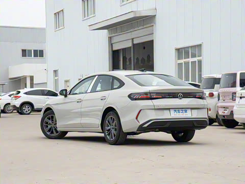 2026�� ���L 300TSI ����