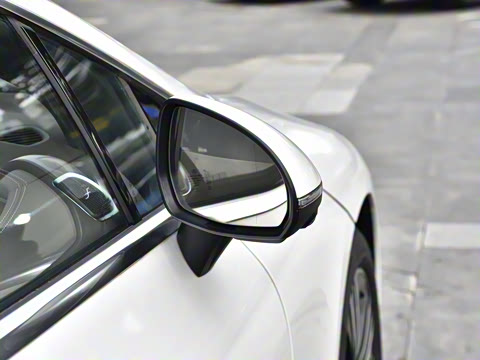 2026�� 500 4MATIC �ȷ��