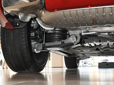 2025�� 400PS Dynamic SE