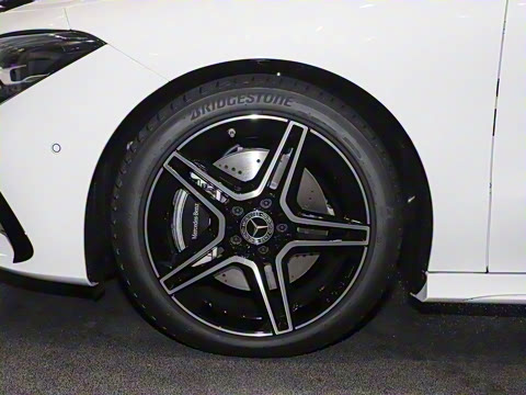 2025�� �Ŀ� CLA 220