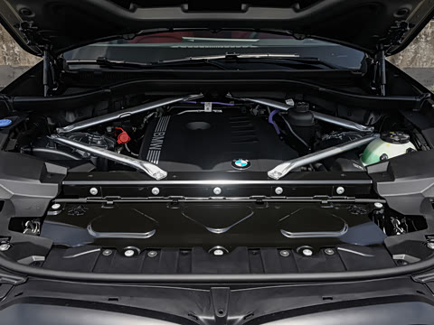 2025�� xDrive 40Li ������M�˶���ҹ��װ