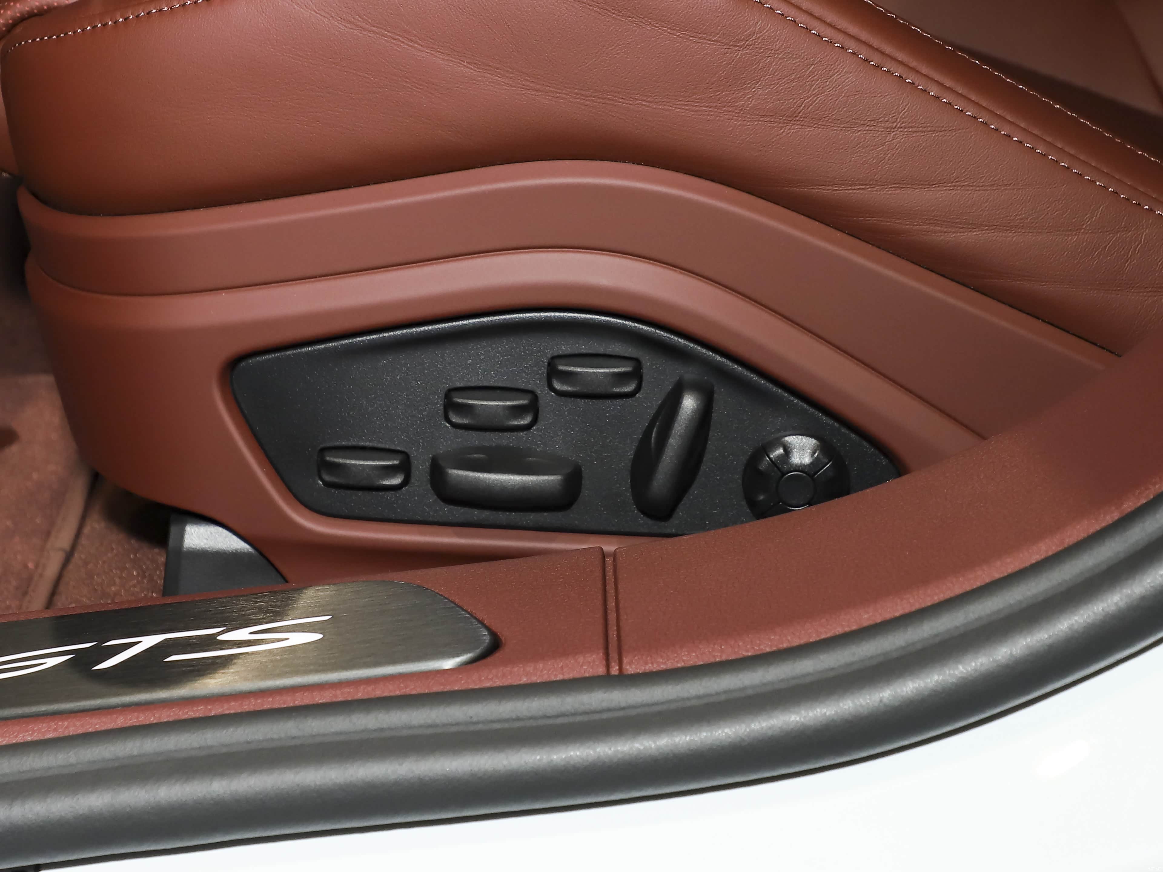 Porsche Panamera, миниатюра 28