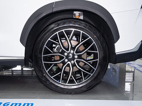 2026�� ����iHD 201km �ƺ��� 7��