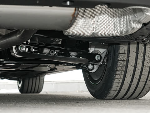 2026�� �Ŀ� 525Li M�˶���װ