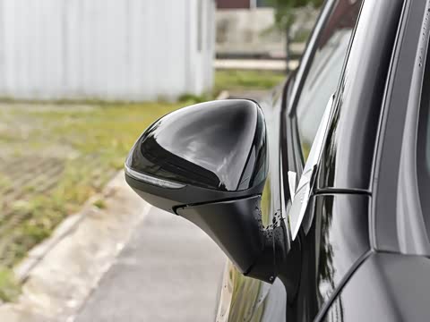 2025�� �Ŀ� GLC 300 4MATIC ����SUV