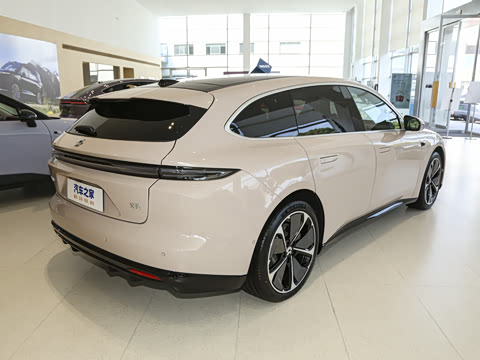 2025�� 100kWh Touring