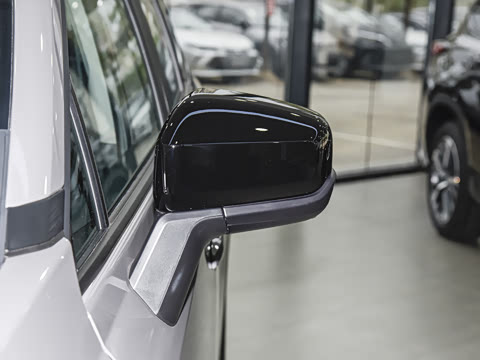 2026�� 2.0L ����������