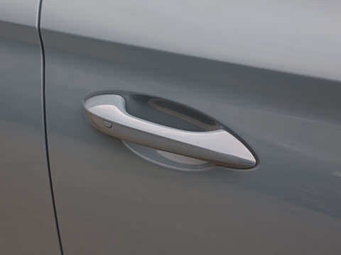 2026�� 2.0T 405 AT������