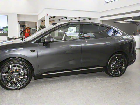 2025�� 670 Max��