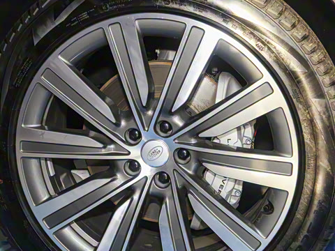 2025�� 3.0 L6 400PS �����ӳ���