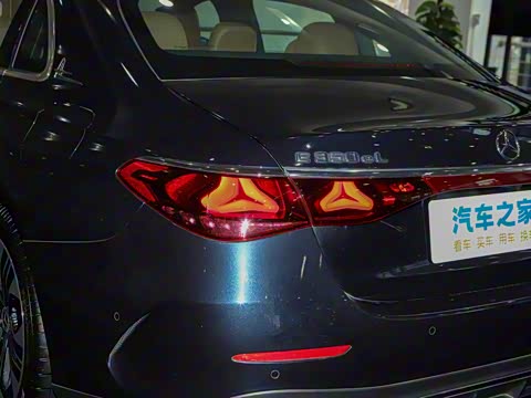 2024�� E 350 e L ���ʽ��϶����˶��γ�