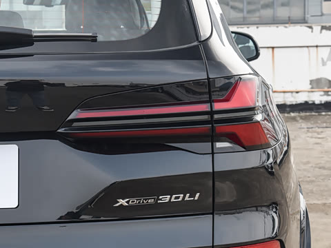 2026�� �Ŀ� xDrive 30Li ������M�˶���ҹ��װ