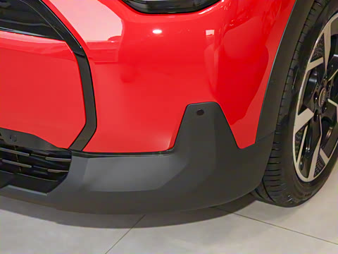 2025�� E ������