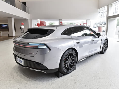 2026�� Ultra