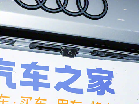 2025�� 55 TFSI quattro S line�����