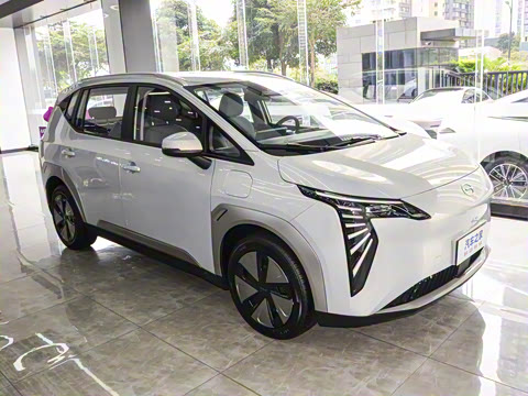 2025�� Plus 430 ������