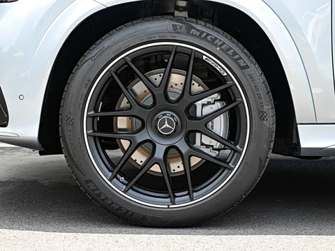 2026�� AMG GLE 53 4MATIC+