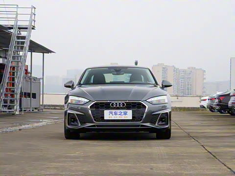 2025�� Coupe 40 TFSI ʱ�ж�����