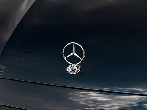 2025�� �Ŀ� E 260 L