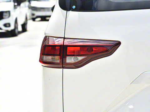 2025�� 2.0L CNG�м�Ӫ�����ʰ� 9��