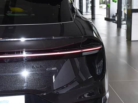 2026�� 600 SE 5��