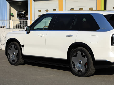 2025�� Hyper�� 70kWh