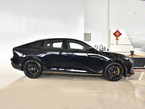 2025�� ������ 2.0T ������