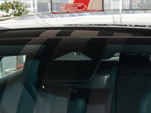 2026�� 2.0T Trophy+ �����˶���