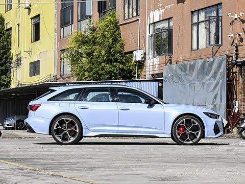 2025��  RS 6 4.0T Avant performance