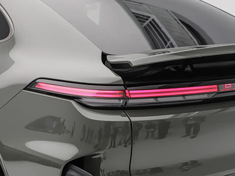2026�� Cayenne Coup�� Turbo Electric
