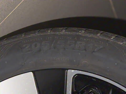 2026�� L 300TSI DSG ��Ӣ��