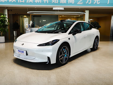 2025�� 710 Max��