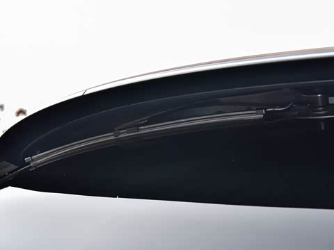 2025�� 3.0 L6 400PS SV���ٴ����ӳ��� 4��