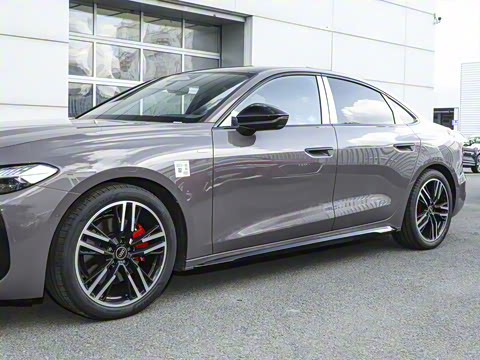 2026�� 2.0T �˶��� quattro