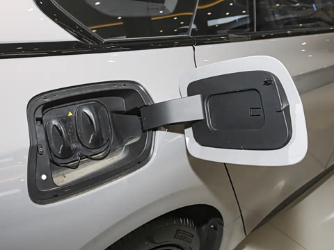 2025�� 640 ���� ��ѡ��