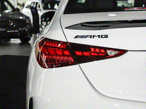 2025�� AMG C 43 4MATIC