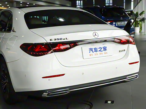 2024�� E 350 e L ���ʽ��϶����γ�