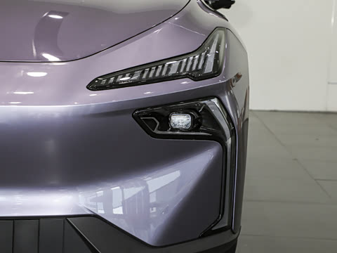 2026�� ���� 565 Plus